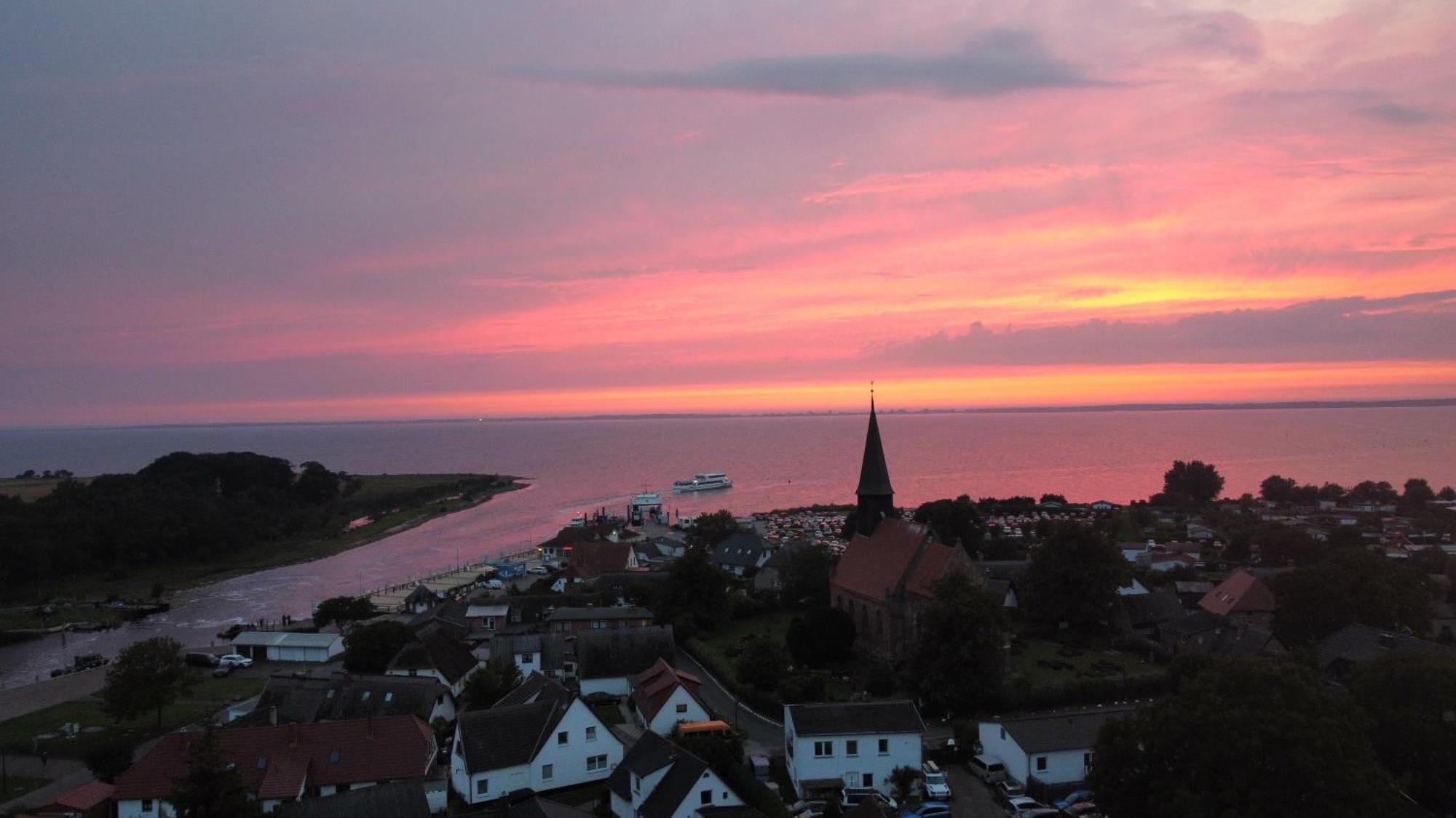 Reetferienhaus - Schaprode Hafen Zewnętrze zdjęcie