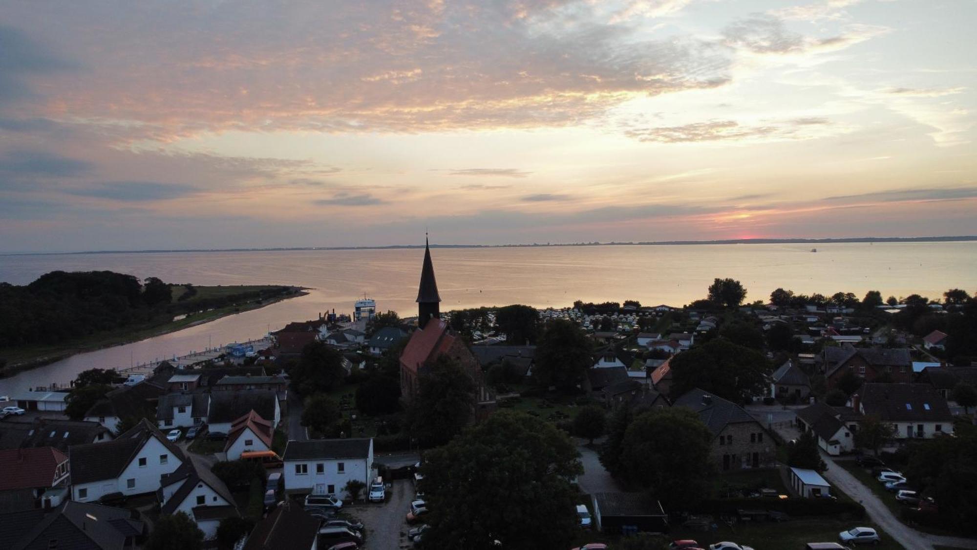 Reetferienhaus - Schaprode Hafen Zewnętrze zdjęcie